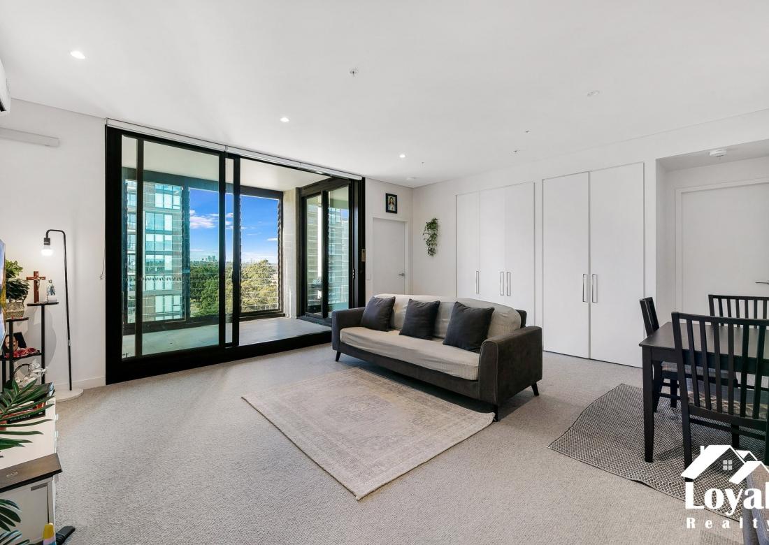 807/5 NETWORK PLACE, NORTH RYDE, North Ryde - Thumbnail 3